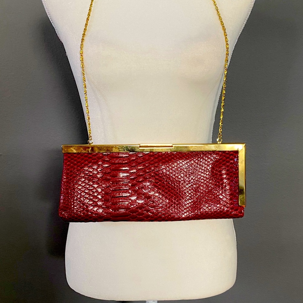 Jessica McClintock red clutch